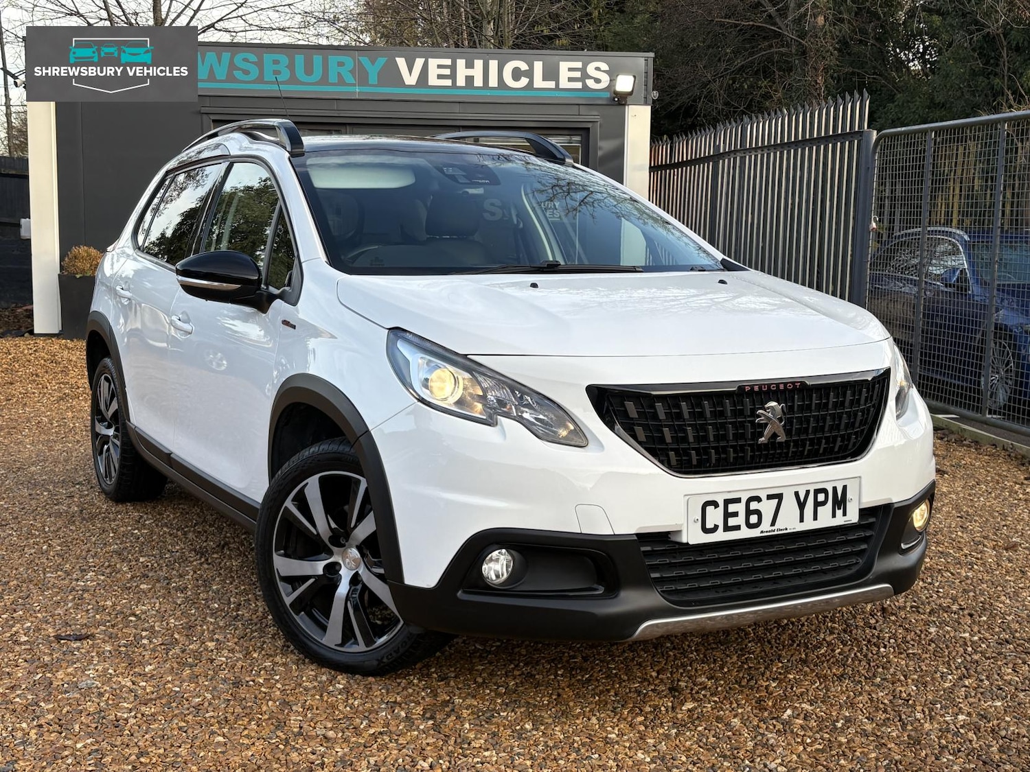 Used Peugeot 2008 2017 for sale - 76652952: Photo 4