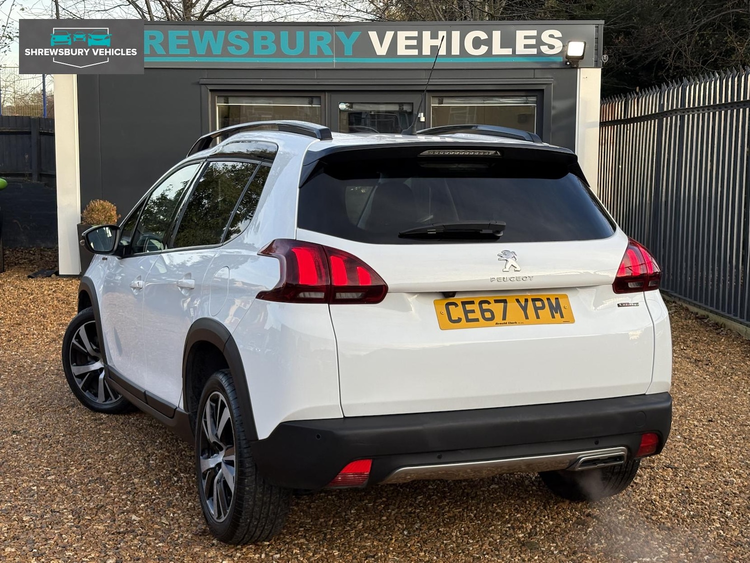 Used Peugeot 2008 2017 for sale - 76652952: Photo 8