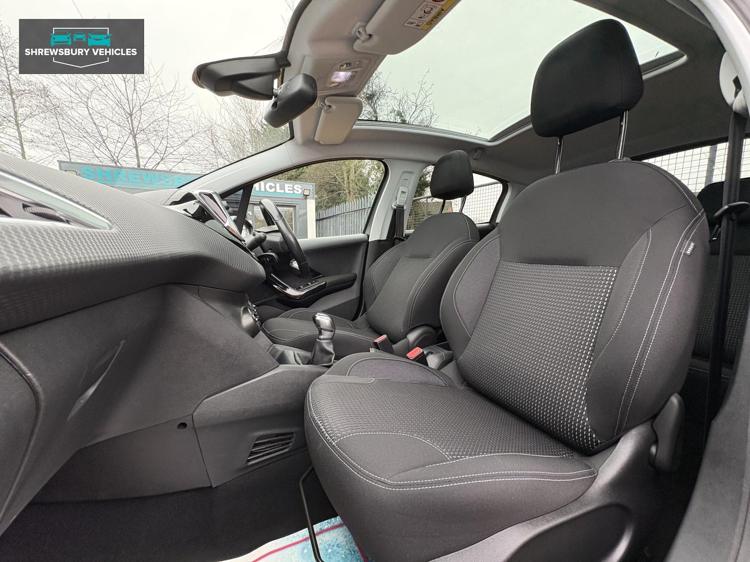 Used Peugeot 208 2018 for sale - 77137857: Photo 15