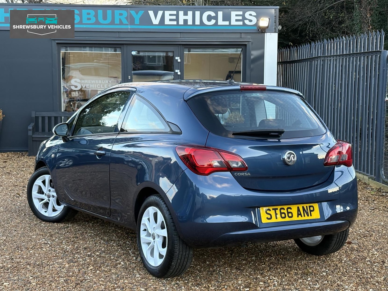 Used Vauxhall Corsa 2016 for sale - 76618969: Photo 9