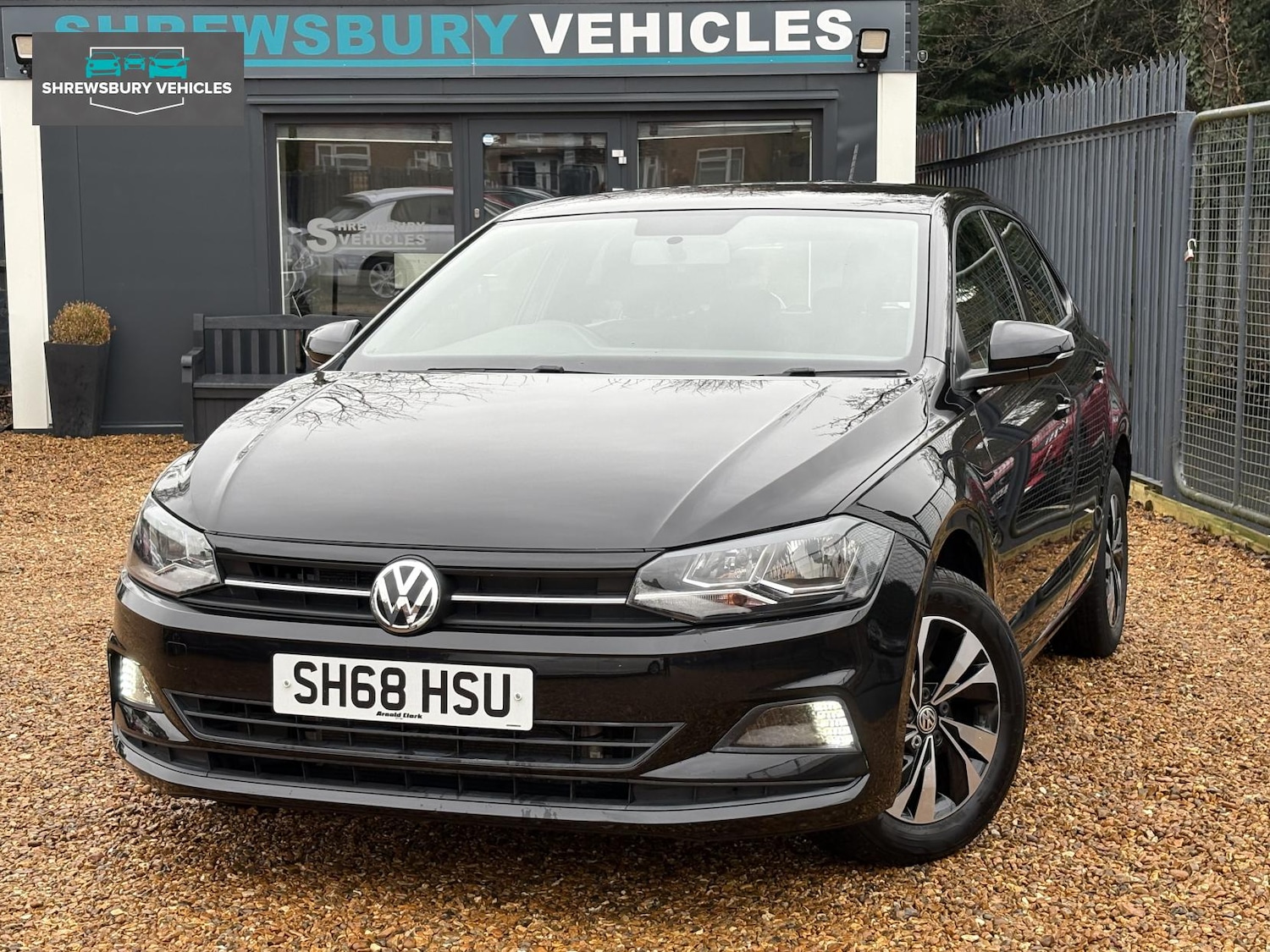 Used Volkswagen Polo 2018 for sale - 77137874: Photo 3