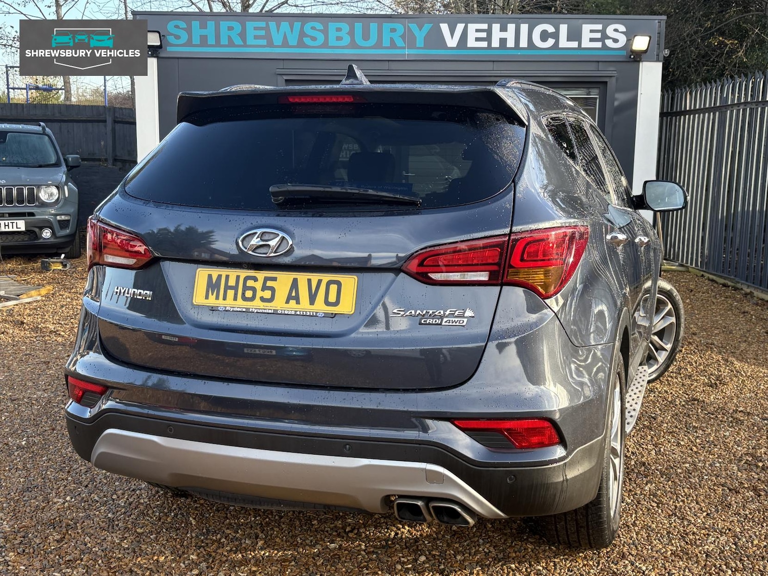 Used Hyundai Santa Fe 2016 for sale - 76782112: Photo 10