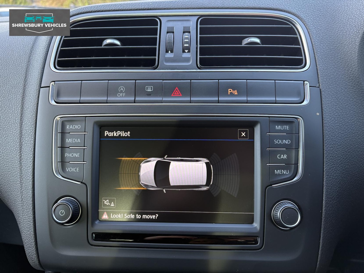 Used Volkswagen Polo 2017 for sale - 76640723: Photo 17