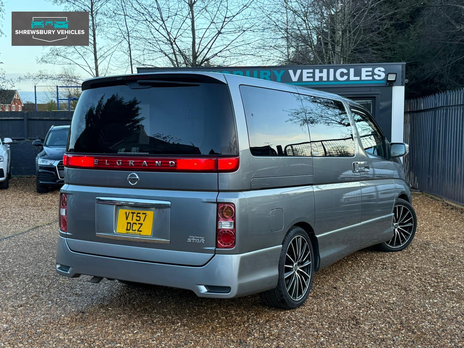 Used Nissan Elgrand 2025 for sale - 77137873: Photo 11