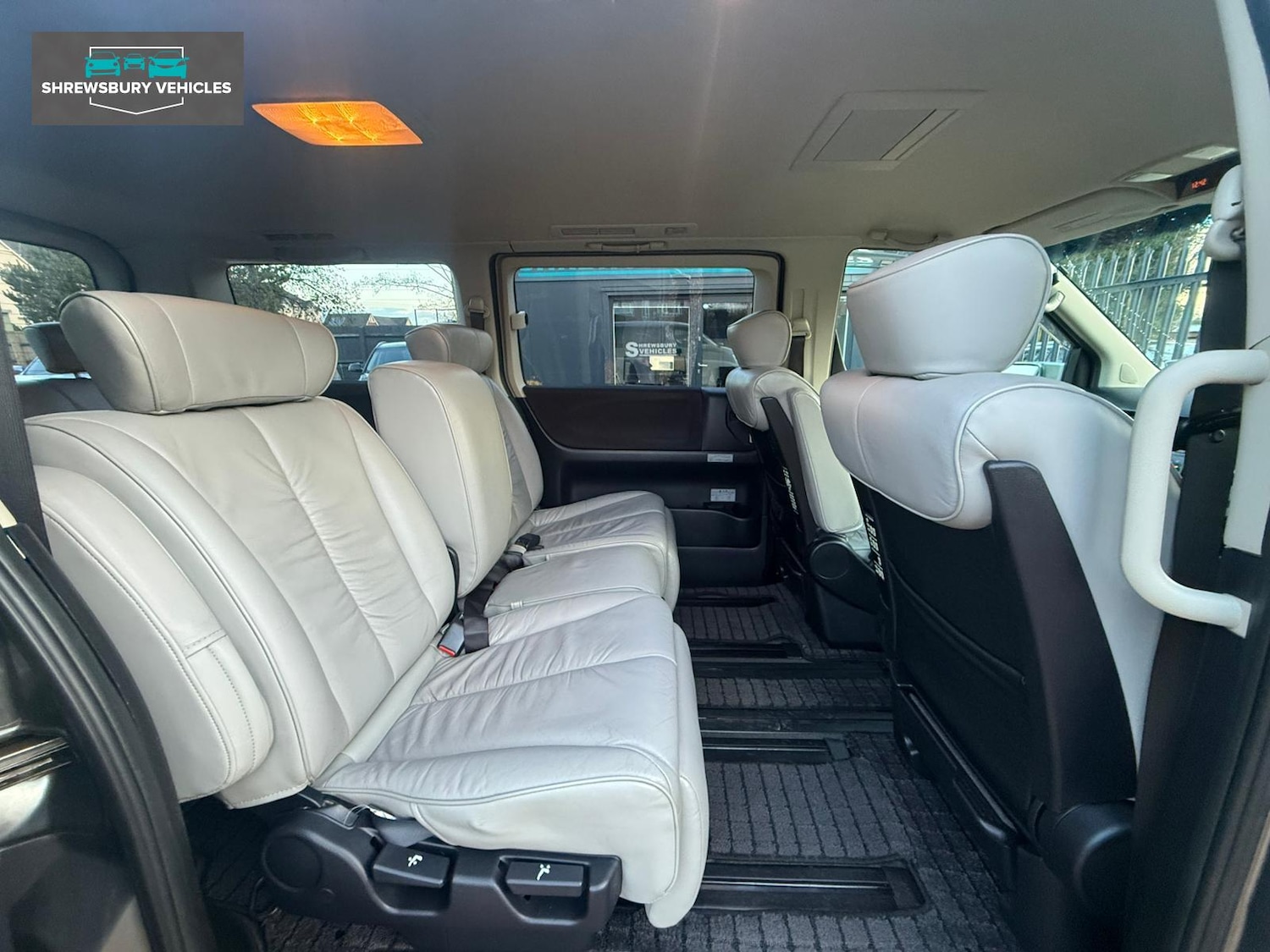 Used Nissan Elgrand 2025 for sale - 77137873: Photo 18