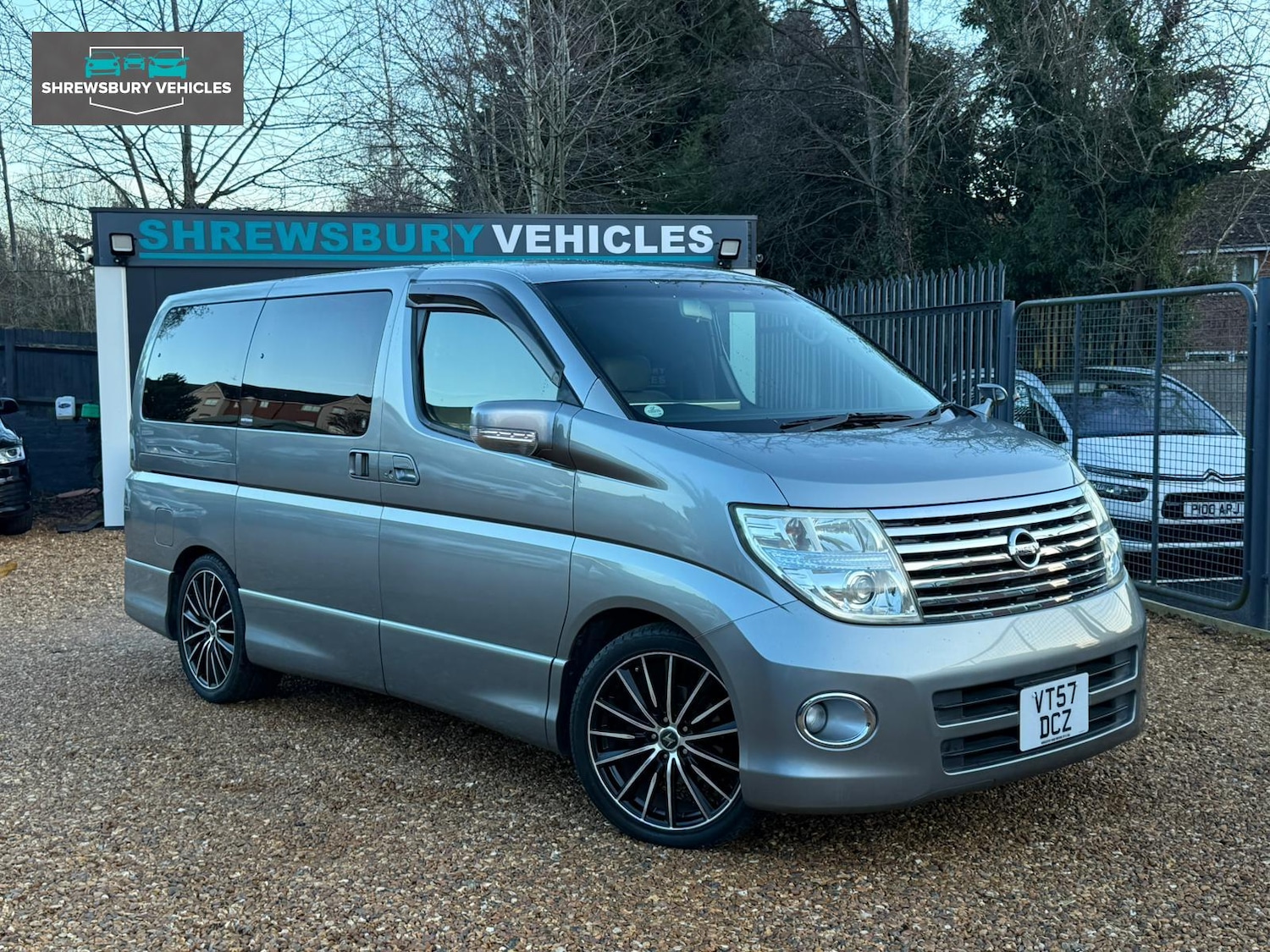 Used Nissan Elgrand 2025 for sale - 77137873: Photo 6