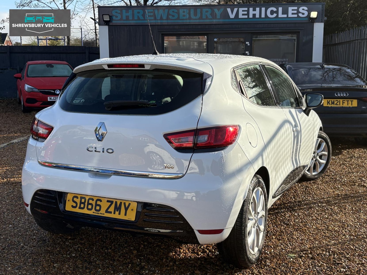 Used Renault Clio 2016 for sale - 76862053: Photo 11
