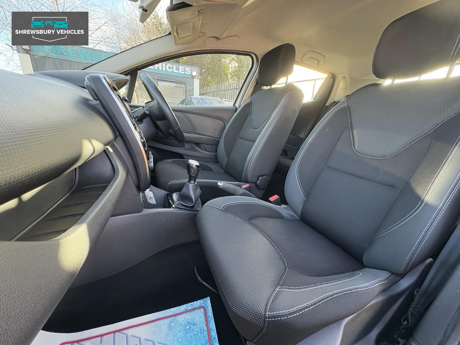 Used Renault Clio 2016 for sale - 76862053: Photo 15