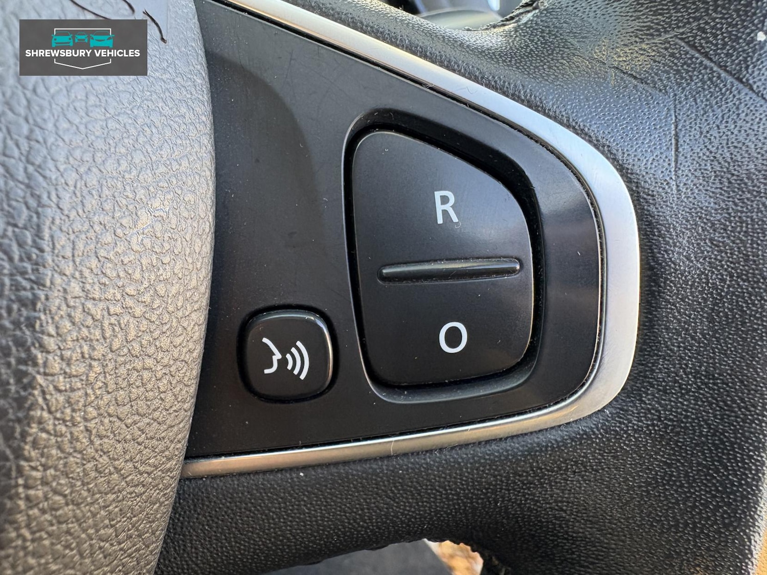 Used Renault Clio 2016 for sale - 76862053: Photo 18