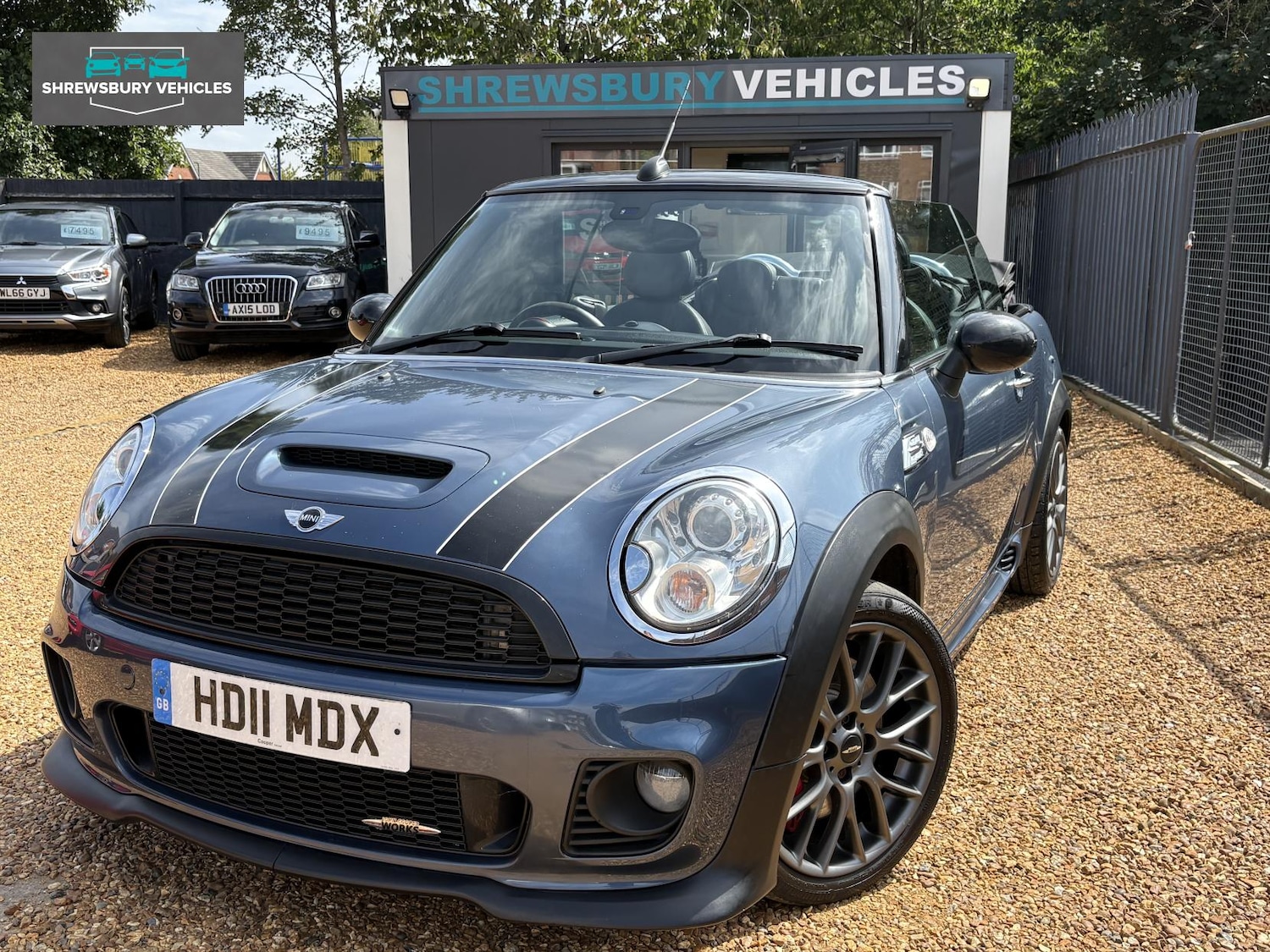 Used MINI Convertible 2011 for sale - 76618967: Photo 1