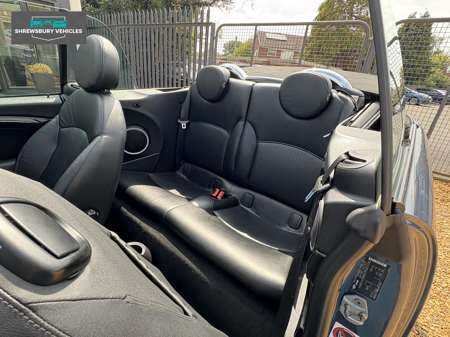 Used MINI Convertible 2011 for sale - 76618967: Photo 14