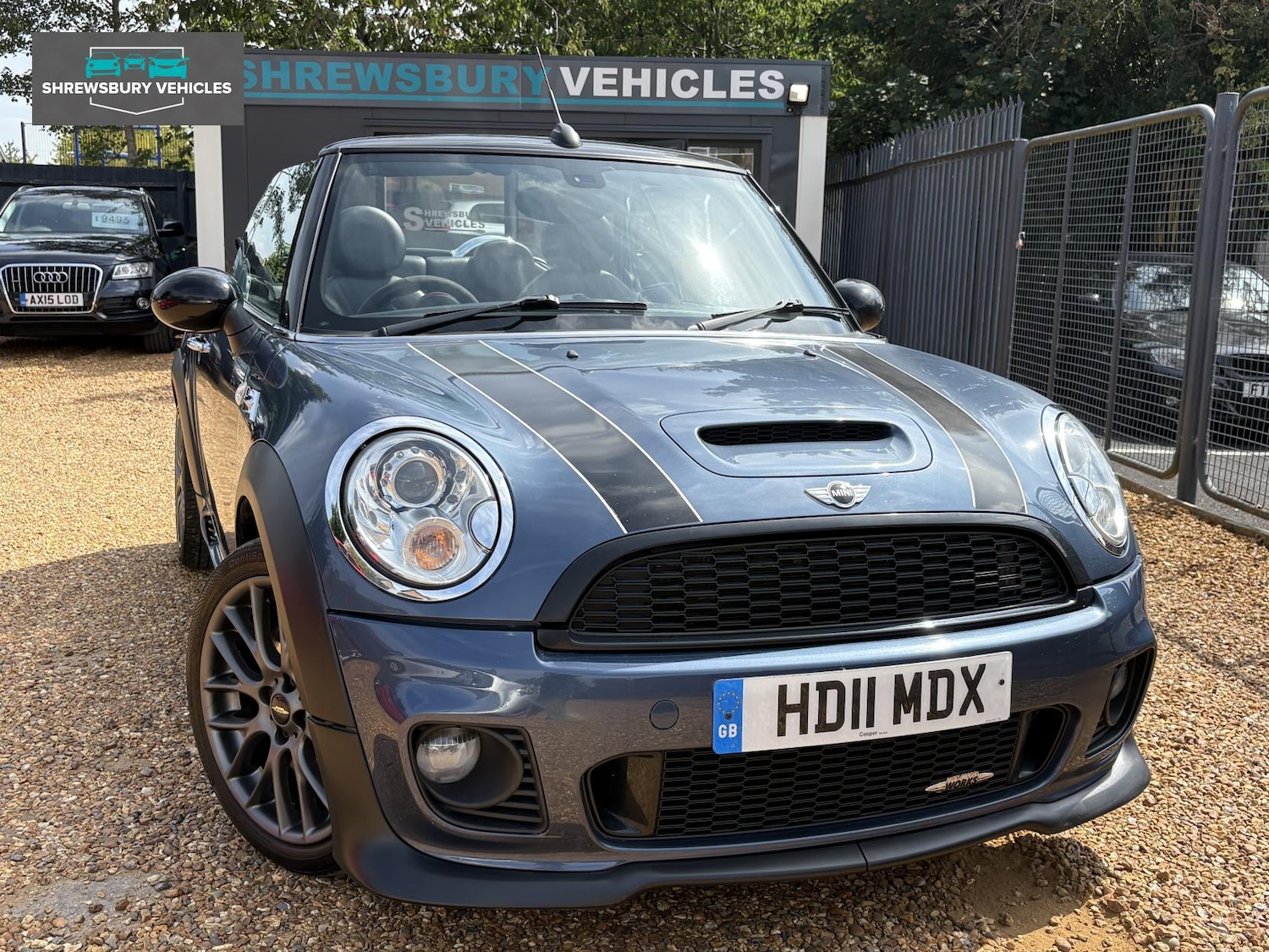 Used MINI Convertible 2011 for sale - 76618967: Photo 4