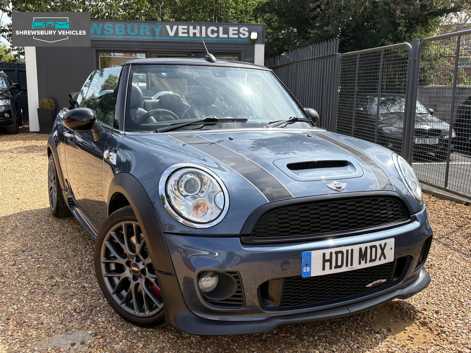 Used MINI Convertible 2011 for sale - 76618967: Photo 5