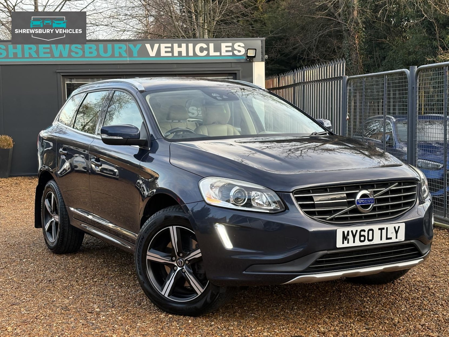 Used Volvo XC60 2014 for sale - 77186494: Photo 4