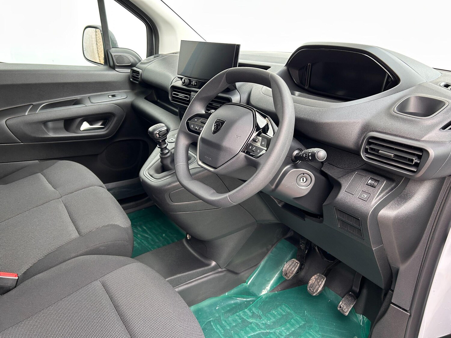 Used Peugeot Partner 2025 for sale - 77441315: Photo 19