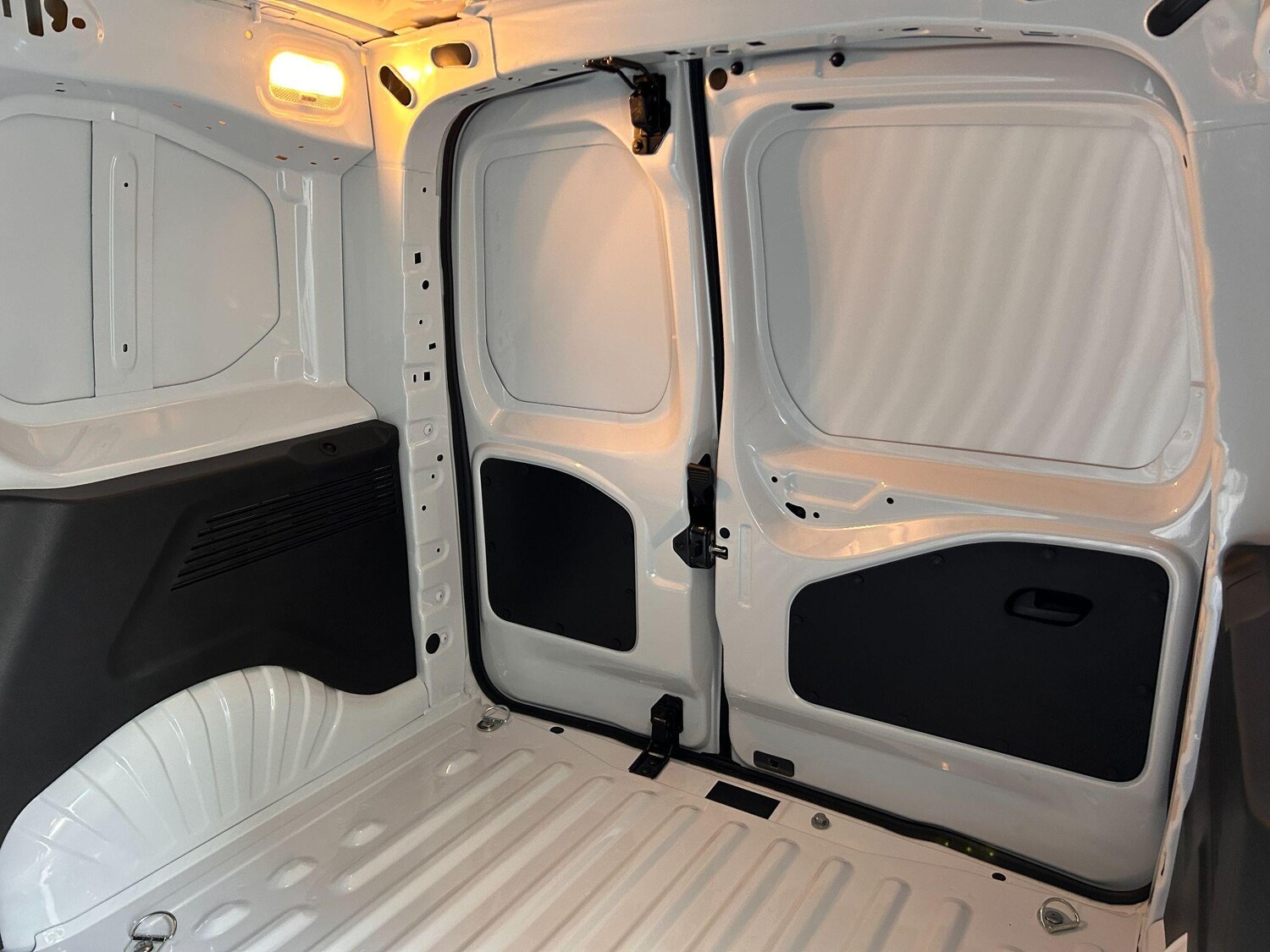 Used Peugeot Partner 2025 for sale - 77441315: Photo 30