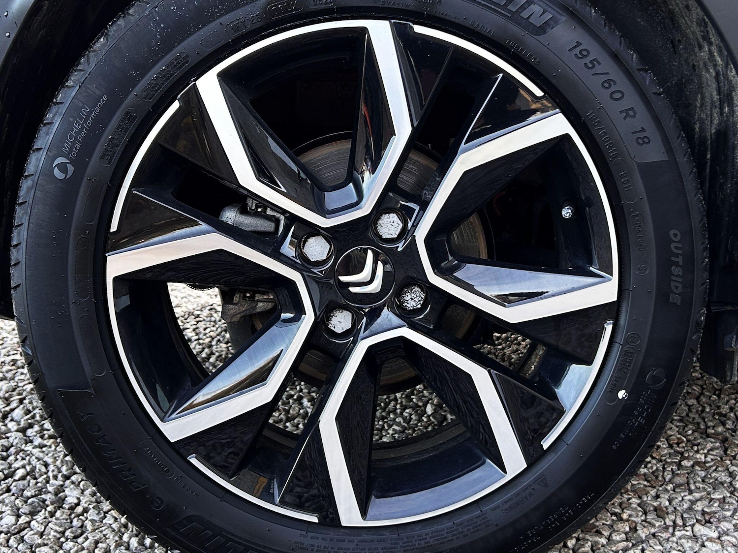 Used Citroen e-C4 2024 for sale - 76942370: Photo 19