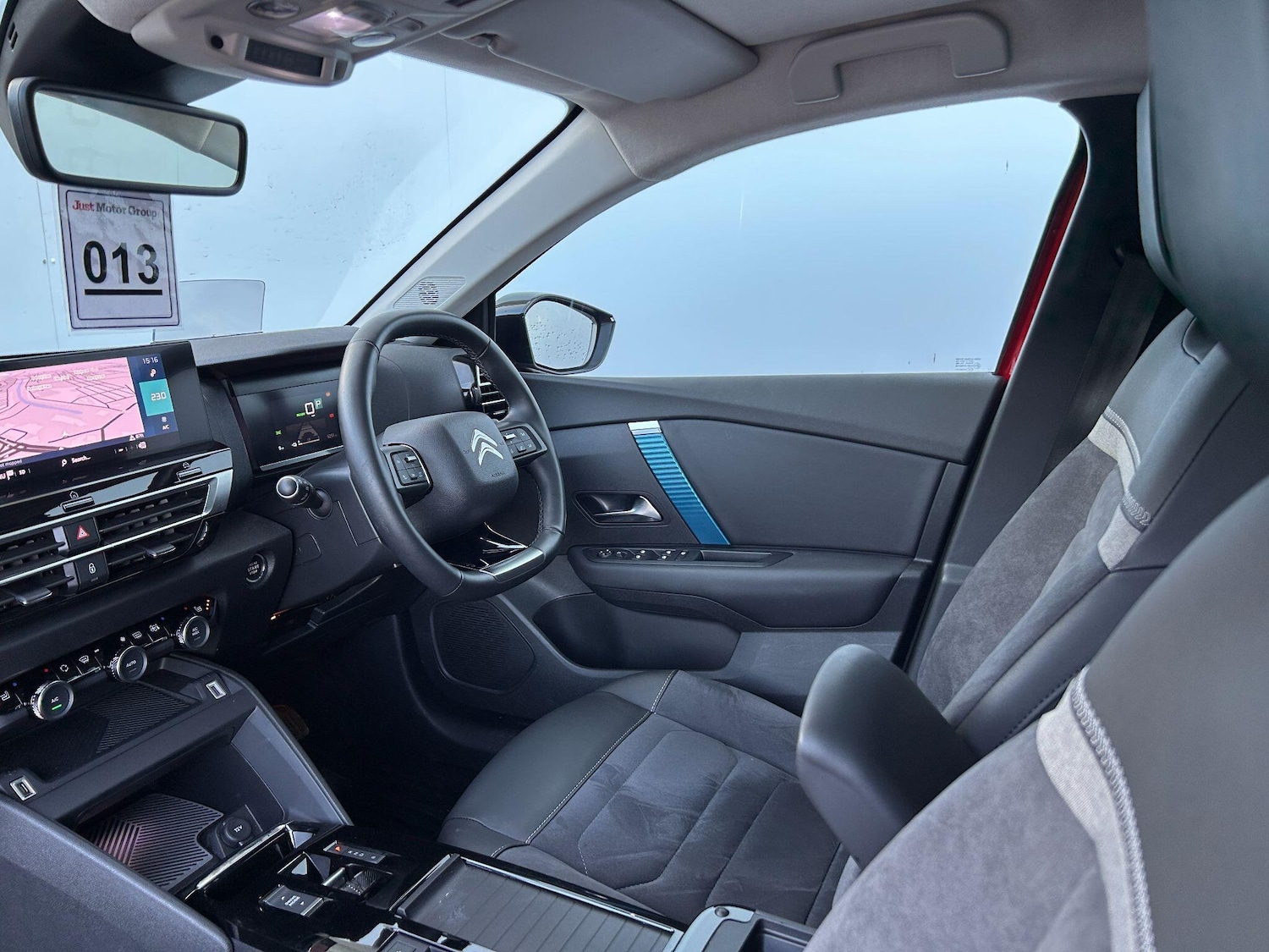 Used Citroen e-C4 2024 for sale - 76942370: Photo 21