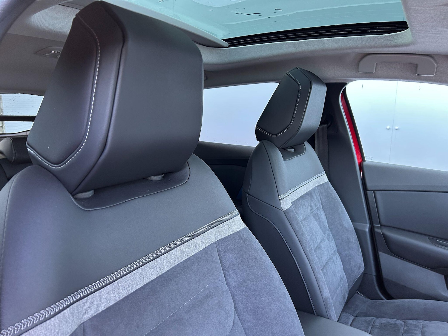 Used Citroen e-C4 2024 for sale - 76942370: Photo 23