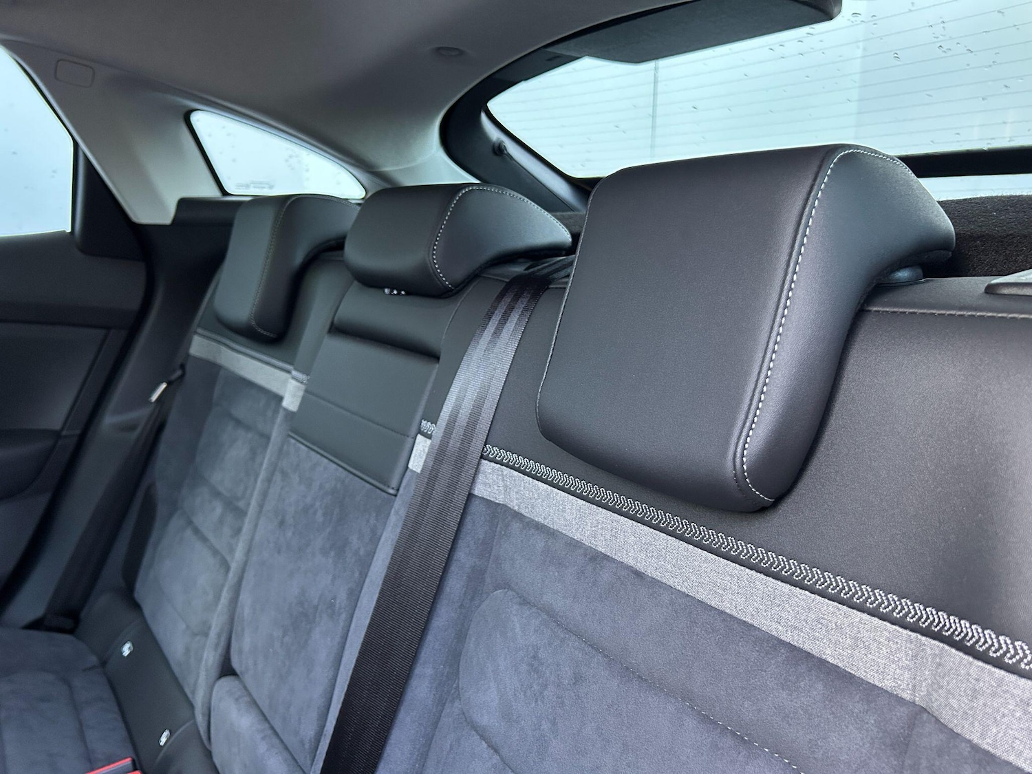 Used Citroen e-C4 2024 for sale - 76942370: Photo 29