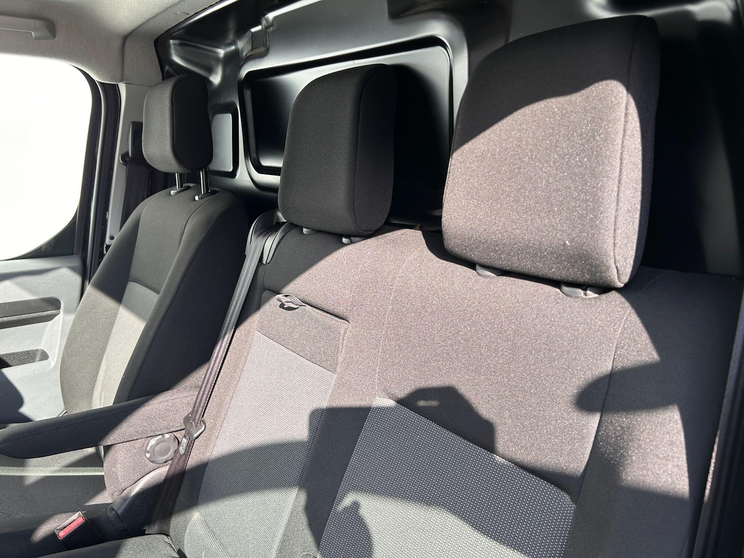 Used Peugeot e-Expert 2022 for sale - 77279819: Photo 14