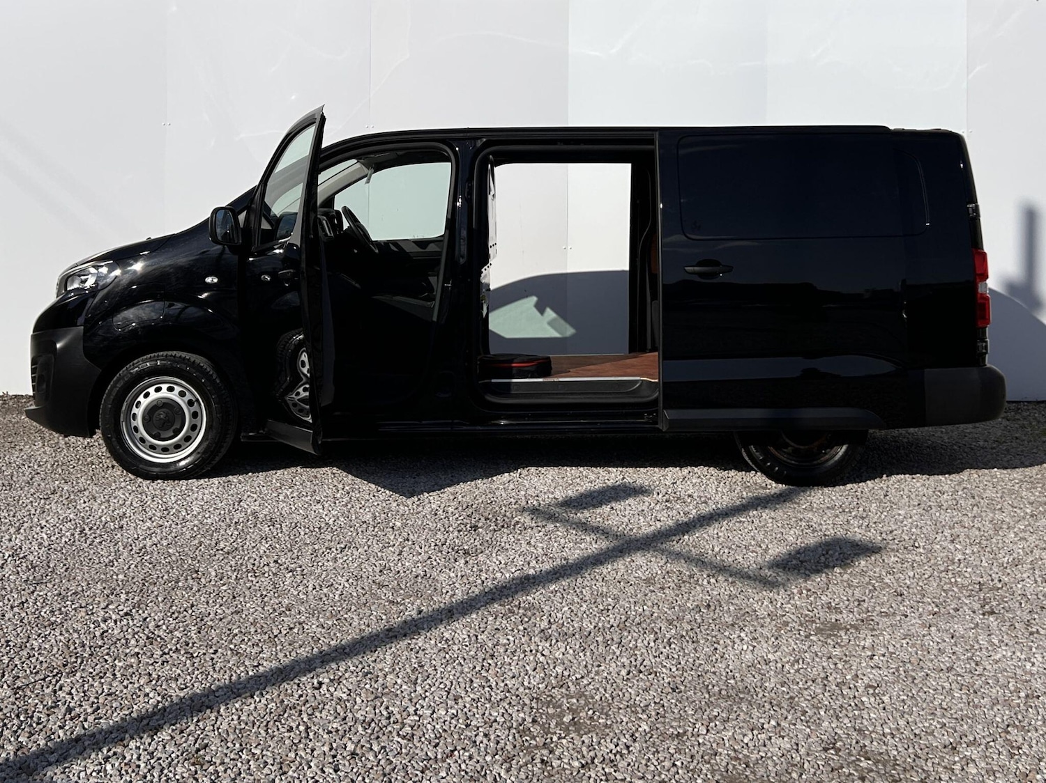 Used Peugeot e-Expert 2022 for sale - 77279819: Photo 19