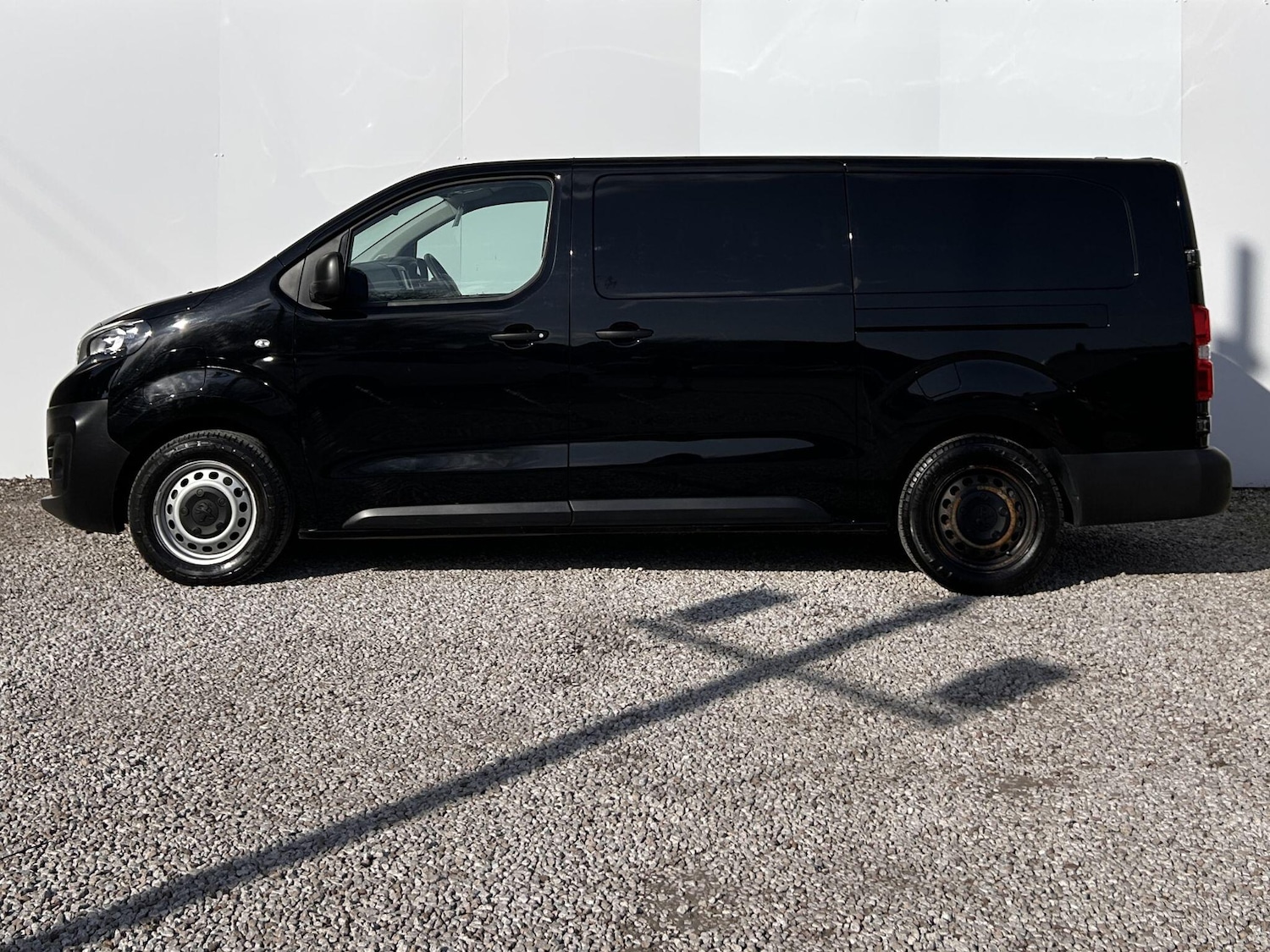 Used Peugeot e-Expert 2022 for sale - 77279819: Photo 23