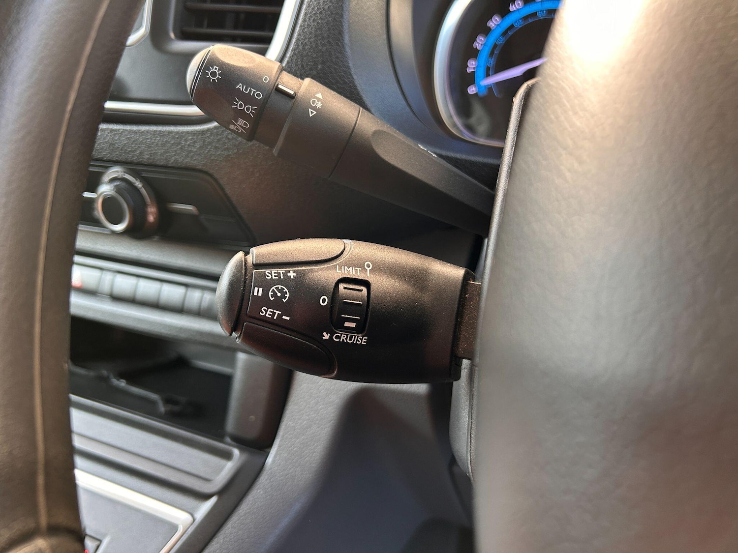 Used Peugeot e-Expert 2022 for sale - 77279819: Photo 24