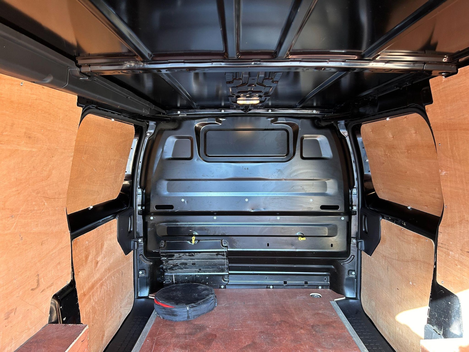 Used Peugeot e-Expert 2022 for sale - 77279819: Photo 30