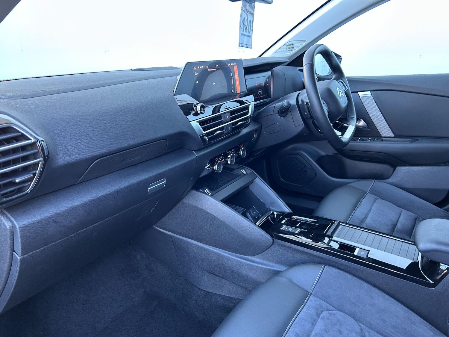 Used Citroen C4 2024 for sale - 76658850: Photo 13