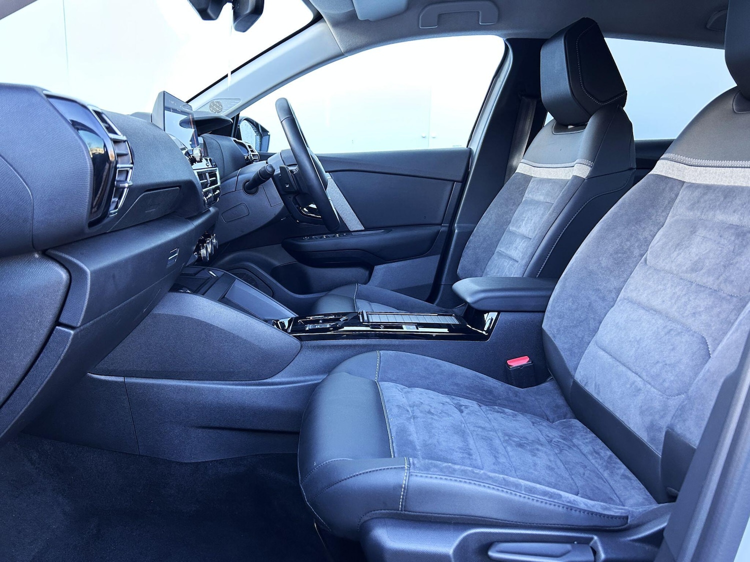 Used Citroen C4 2024 for sale - 76658850: Photo 29