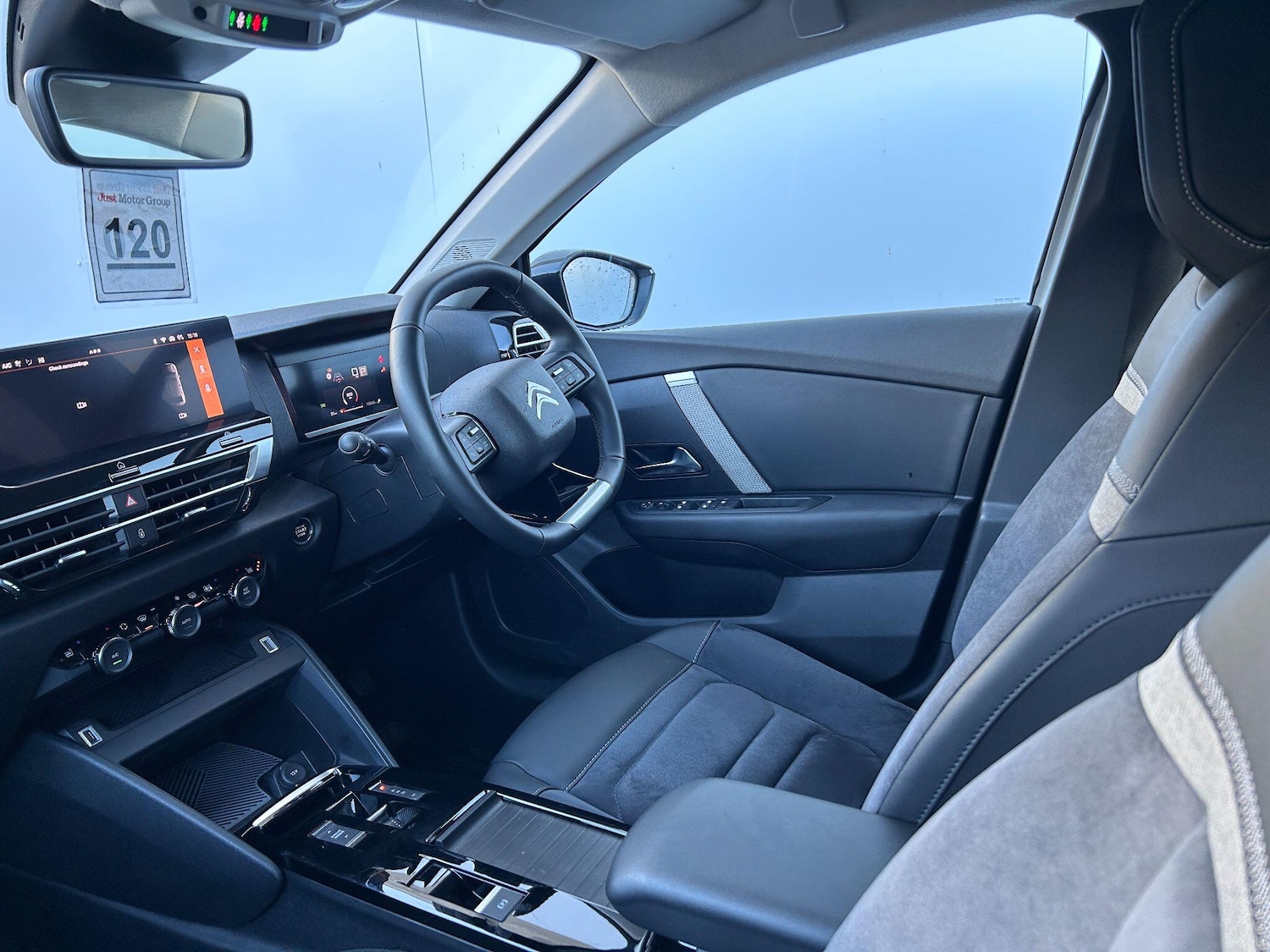 Used Citroen C4 2024 for sale - 76658850: Photo 30