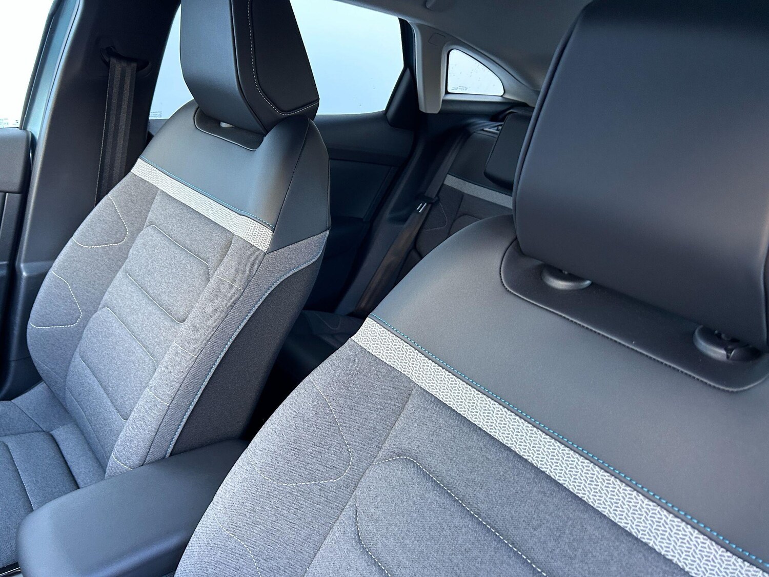 Used Citroen e-C4 2022 for sale - 76658792: Photo 24