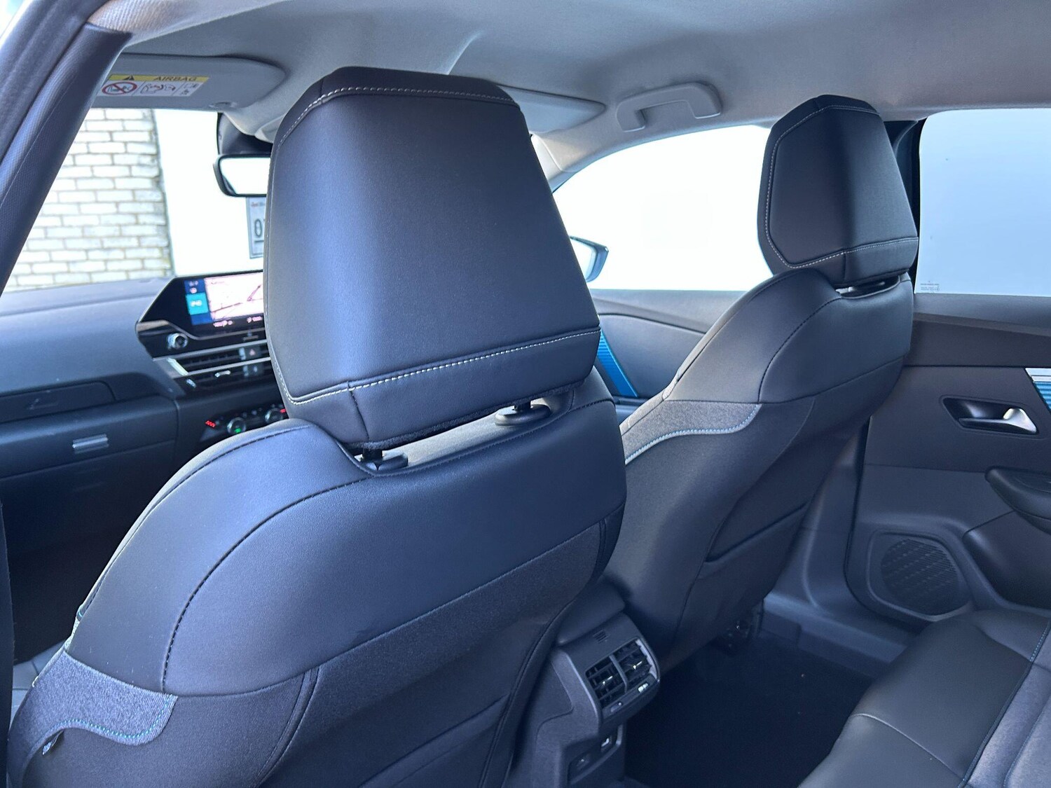 Used Citroen e-C4 2022 for sale - 76658792: Photo 28