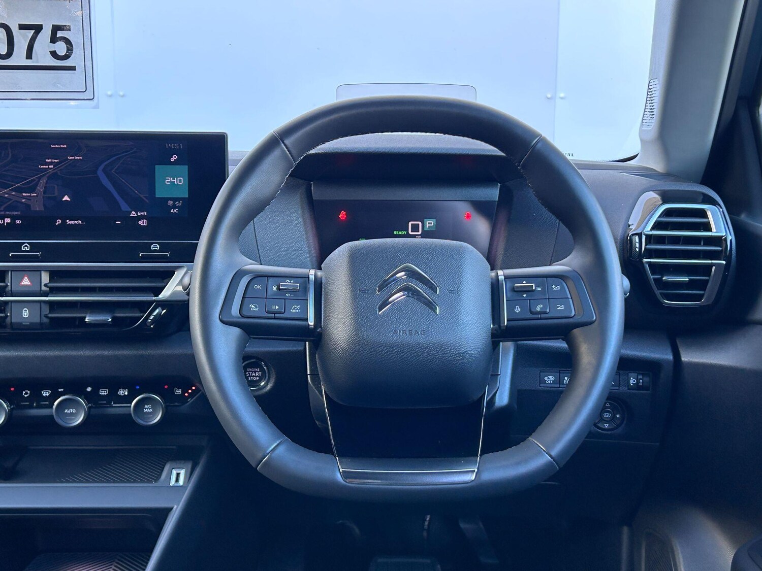 Used Citroen e-C4 2022 for sale - 76658792: Photo 40