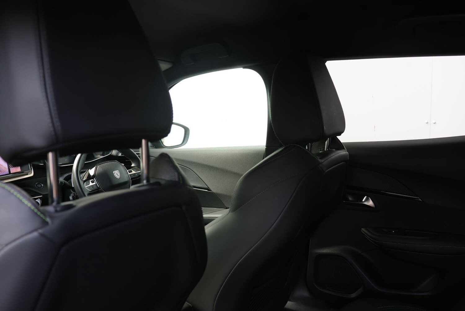 Used Peugeot 2008 2023 for sale - 76060183: Photo 11