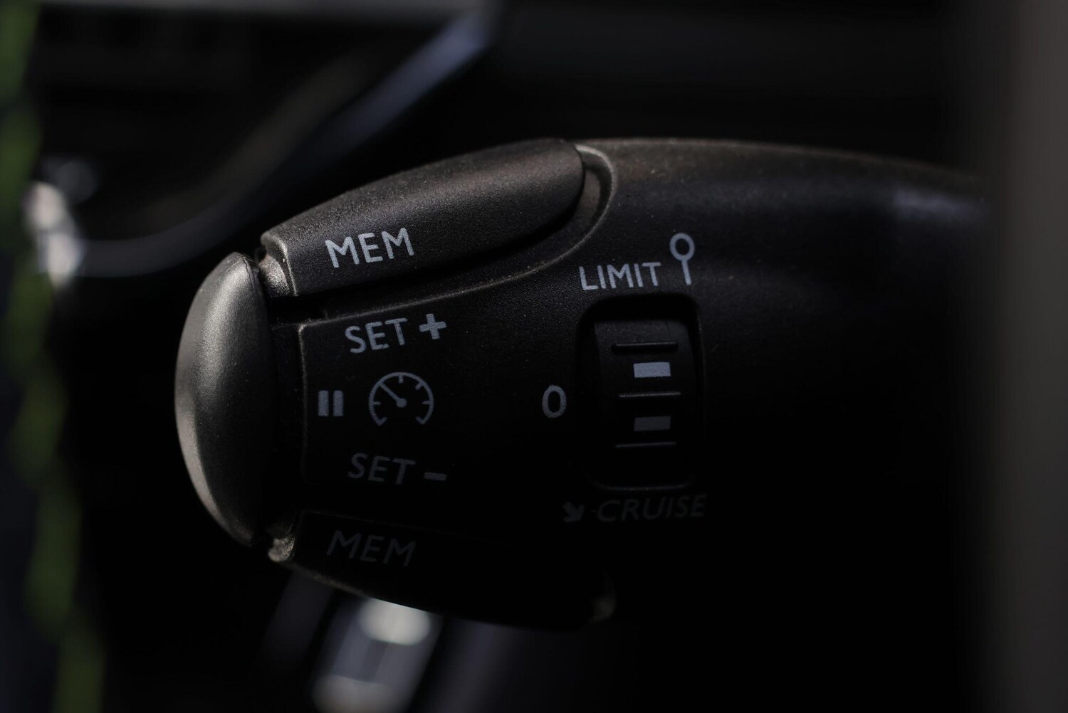 Used Peugeot 2008 2023 for sale - 76060183: Photo 20