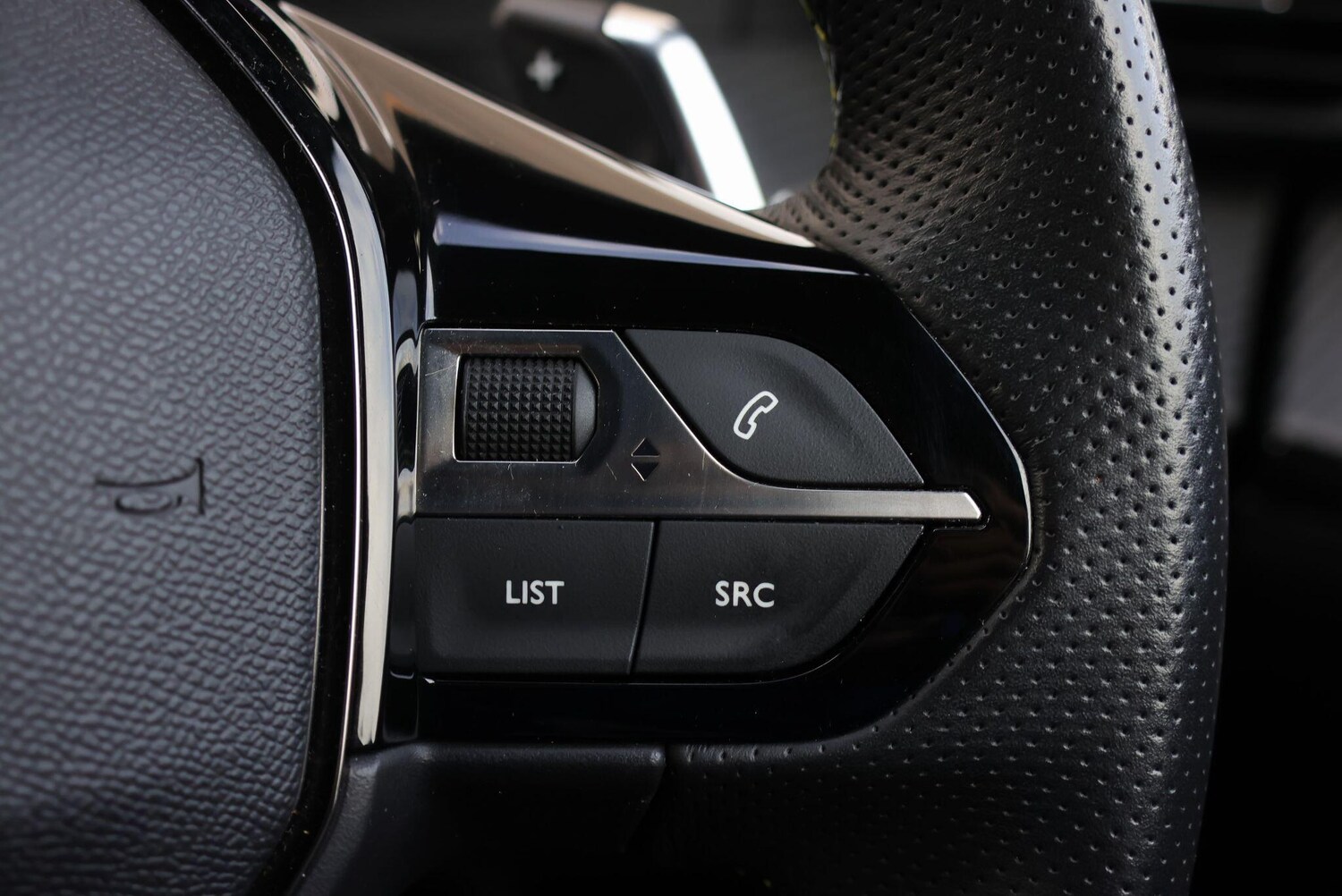 Used Peugeot 2008 2023 for sale - 76060183: Photo 23