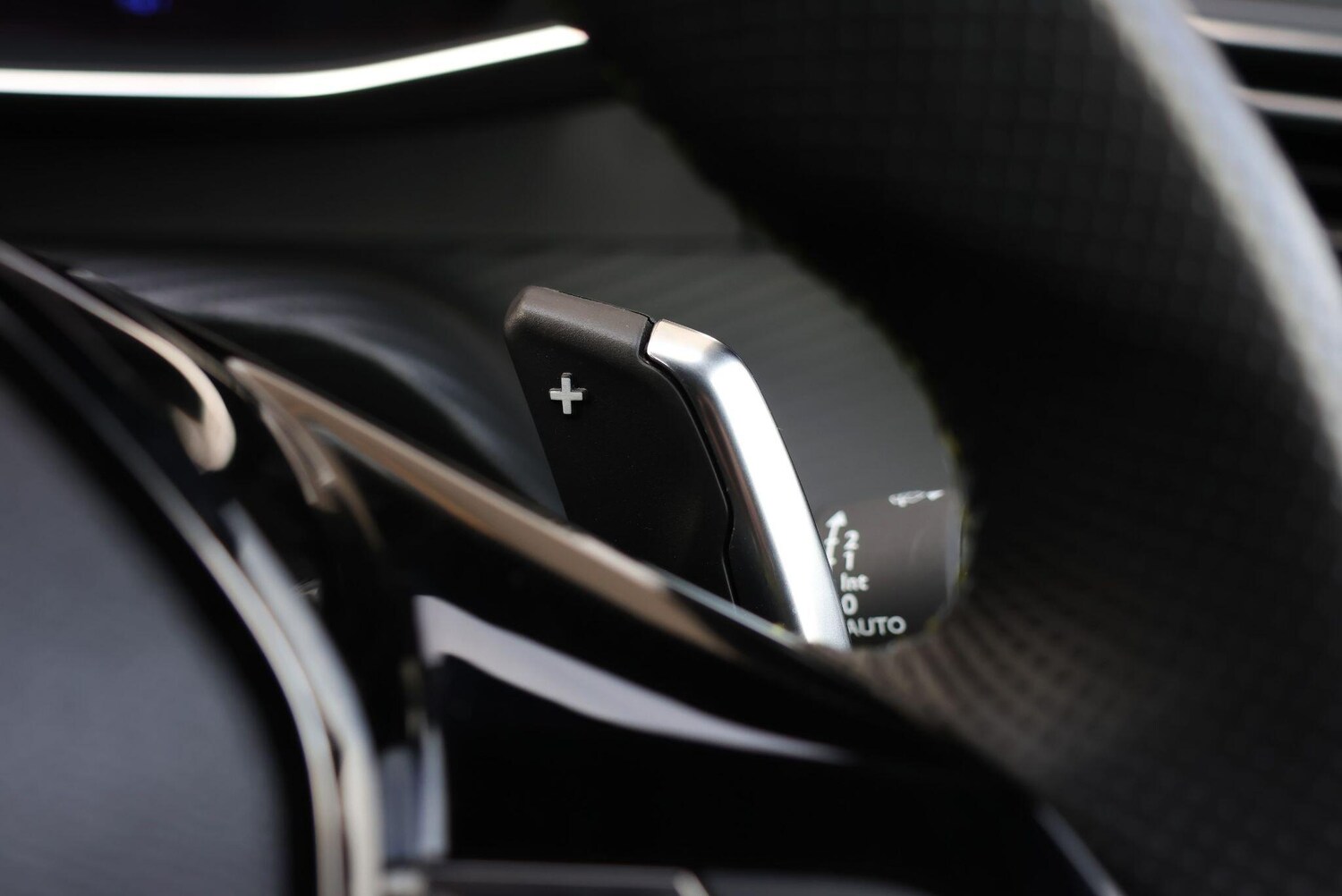 Used Peugeot 2008 2023 for sale - 76060183: Photo 25