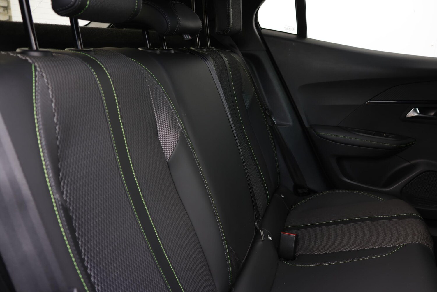 Used Peugeot 2008 2023 for sale - 76060183: Photo 36