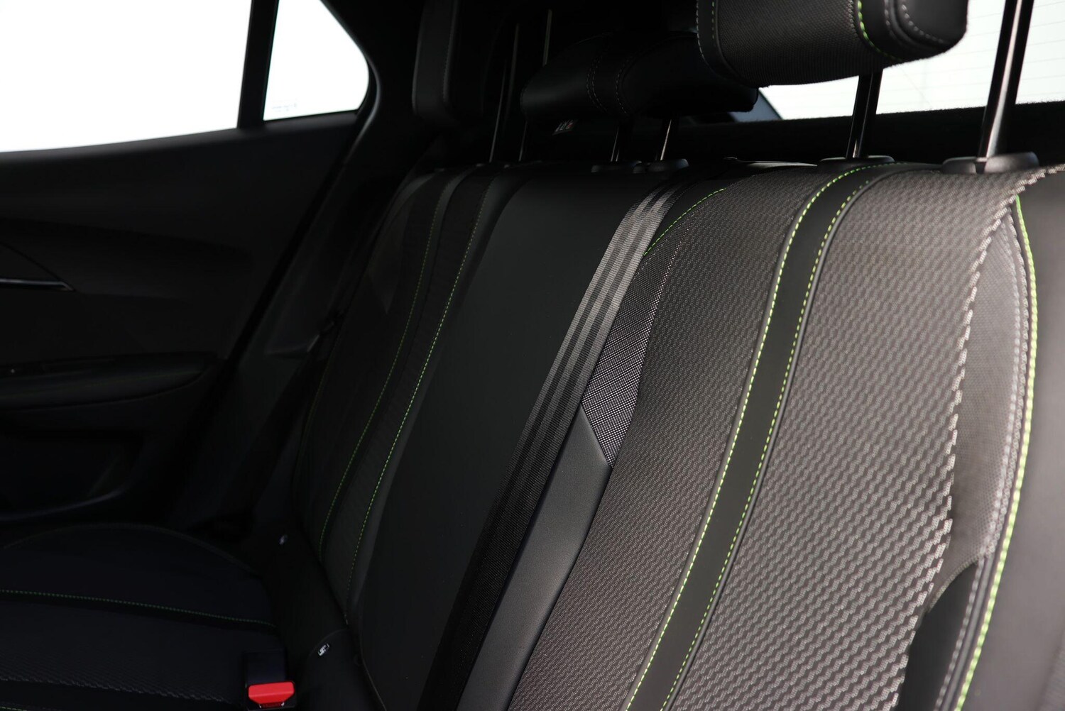 Used Peugeot 2008 2023 for sale - 76060183: Photo 9