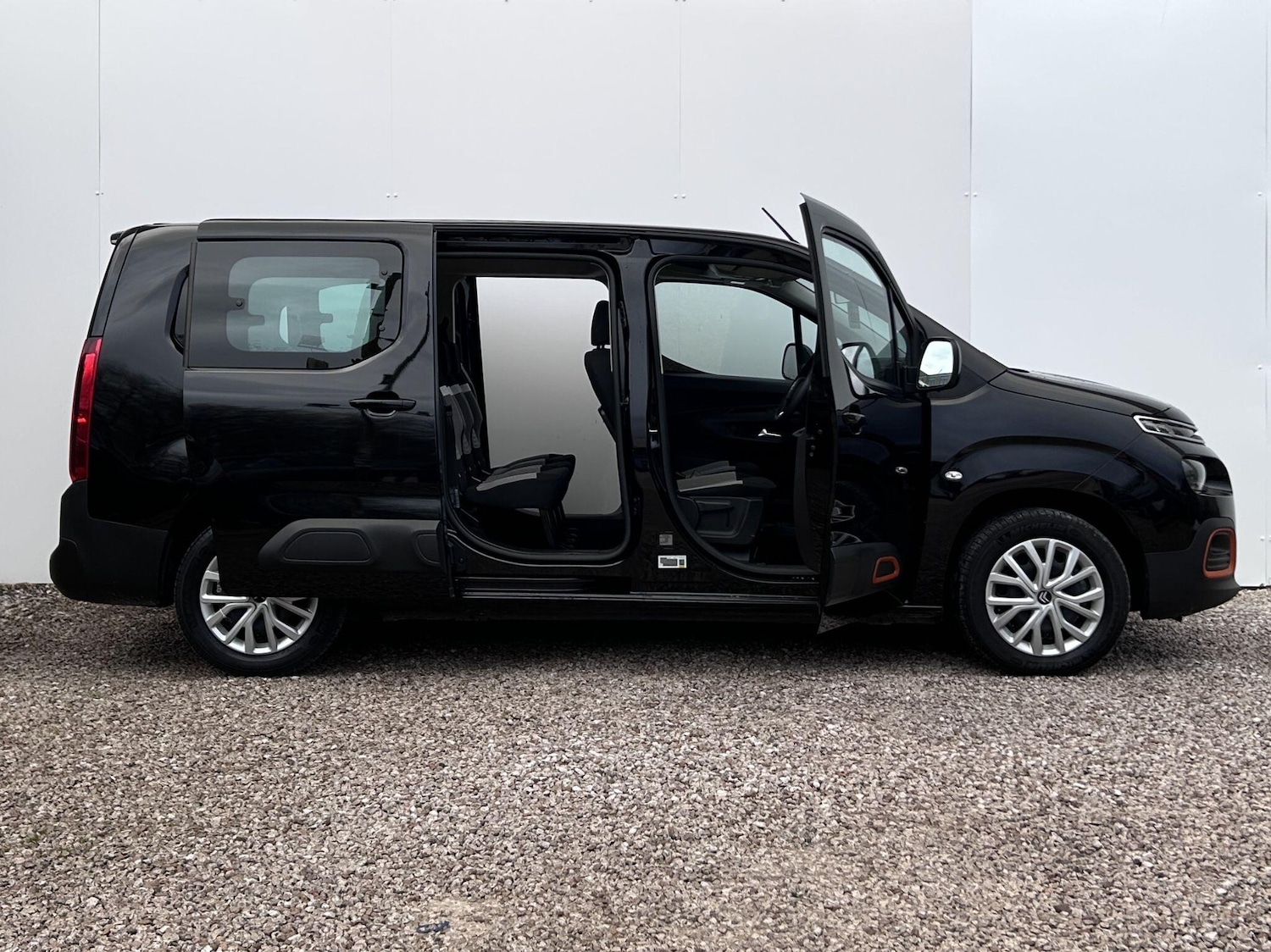 Used Citroen Berlingo 2024 for sale - 76714979: Photo 17