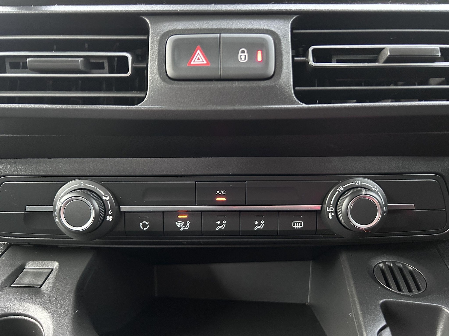 Used Citroen Berlingo 2024 for sale - 76714979: Photo 36