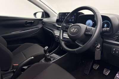 Used Hyundai BAYON 2024 for sale - 78006358: Photo 2