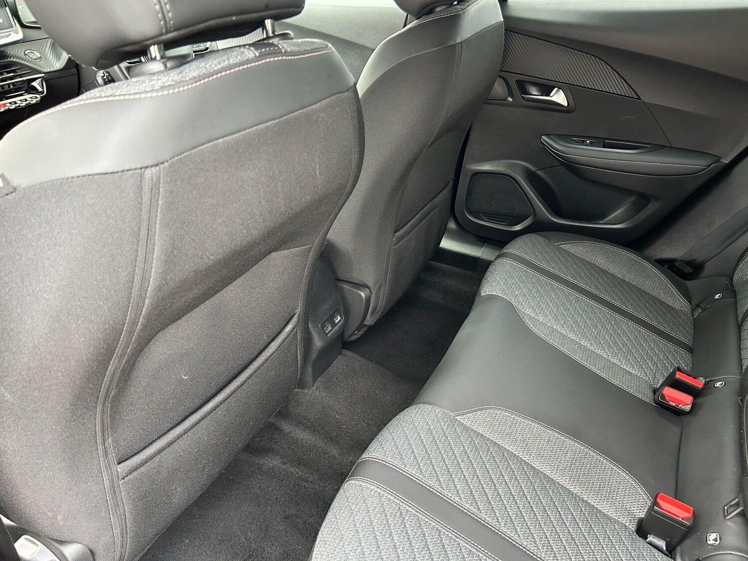 Used Peugeot 2008 2024 for sale - 76397934: Photo 23