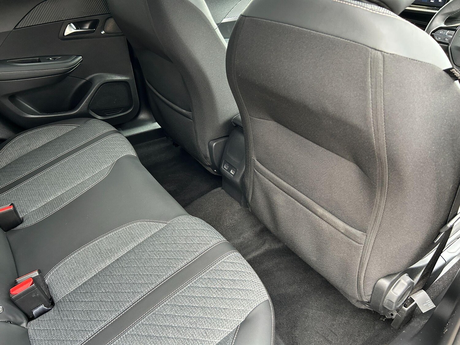 Used Peugeot 2008 2024 for sale - 76397934: Photo 29