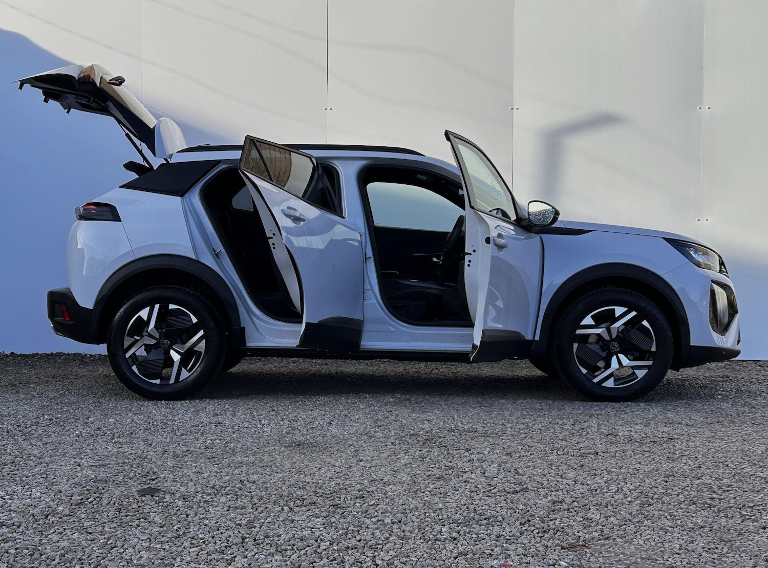 Used Peugeot 2008 2024 for sale - 76801700: Photo 21