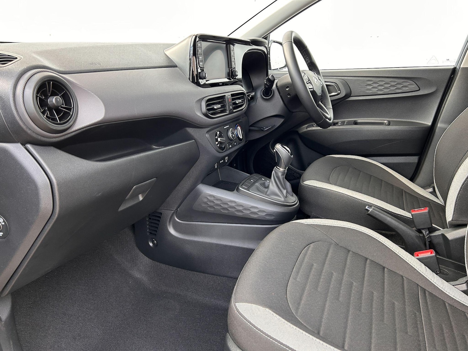 Used Hyundai i10 2025 for sale - 76976868: Photo 15