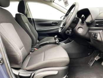 Used Hyundai i20 2023 for sale - 74908372: Photo