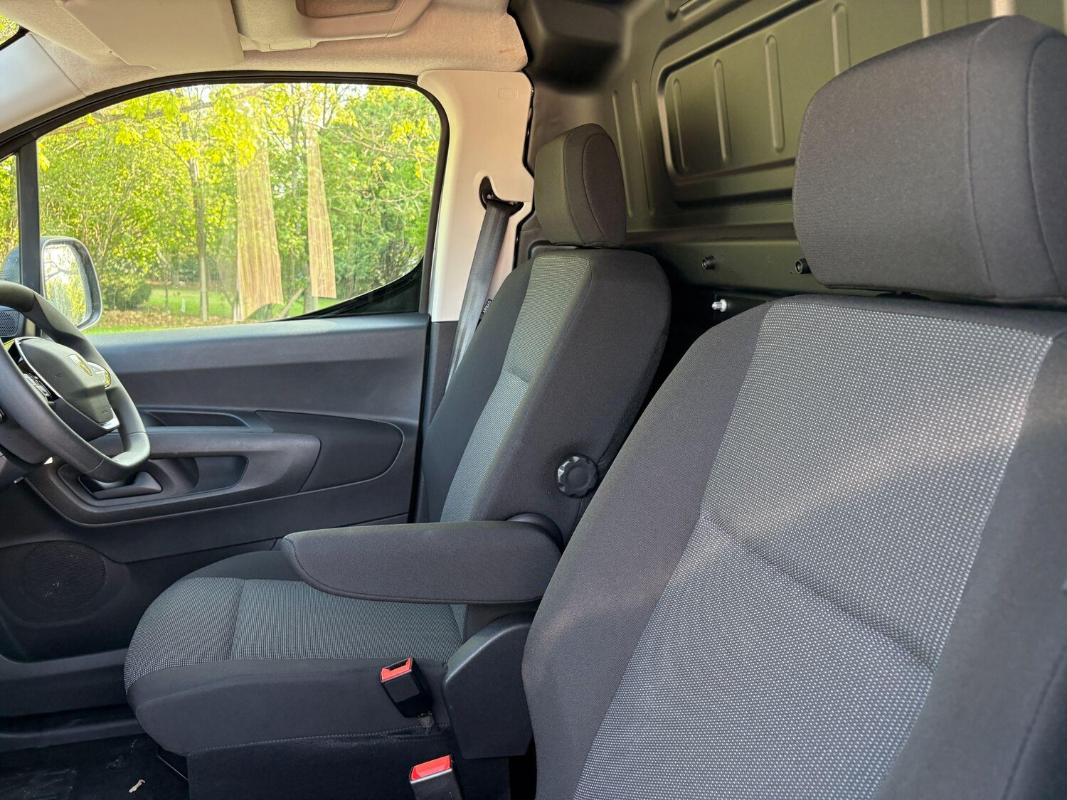 Used Peugeot Partner 2024 for sale - 77454769: Photo 19